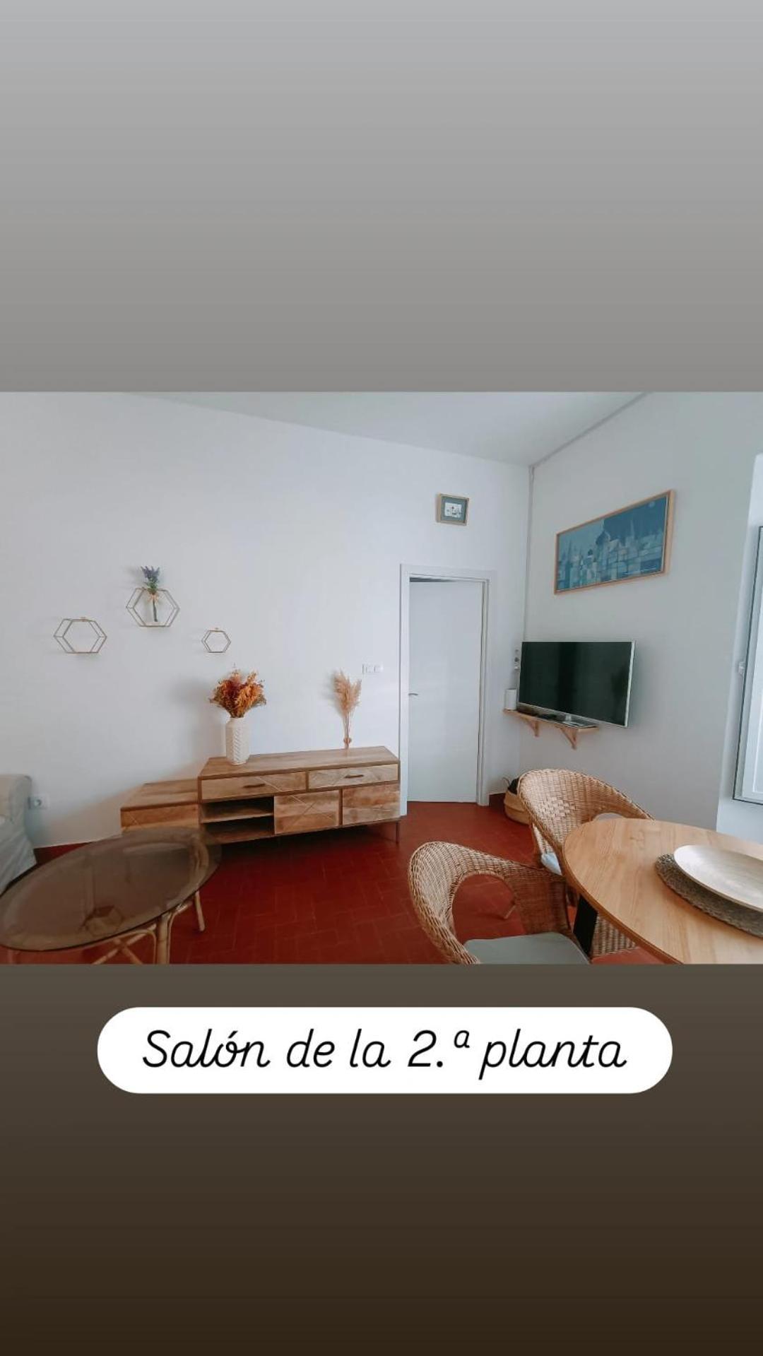 Apartamentos En La Plaza Dona Elvira, 7 Sevilla Bagian luar foto