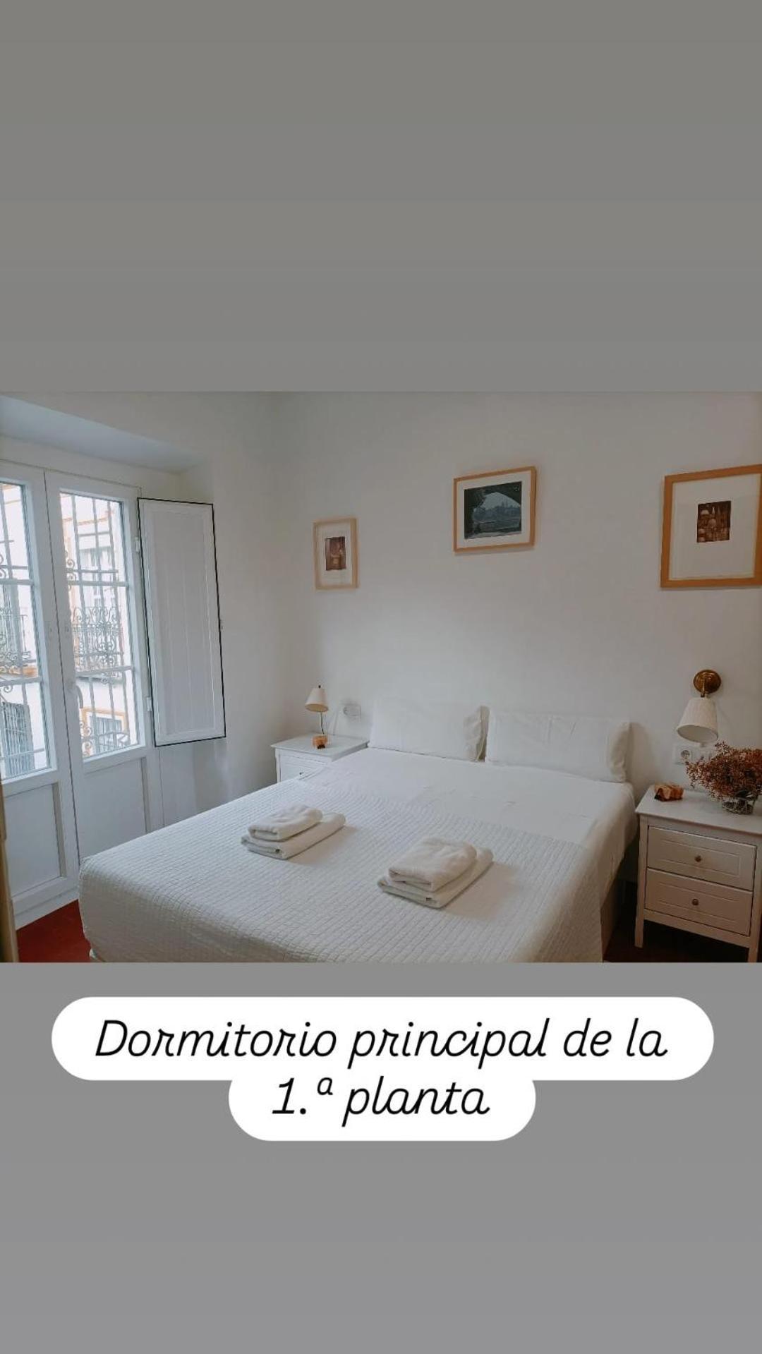 Apartamentos En La Plaza Dona Elvira, 7 Sevilla Bagian luar foto