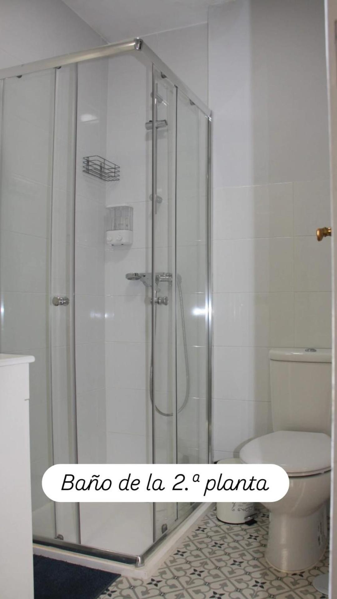 Apartamentos En La Plaza Dona Elvira, 7 Sevilla Bagian luar foto